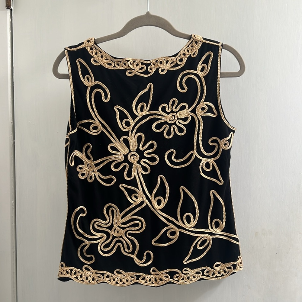 Lauren Michelle black with a gold color stitch size medium - Picture 2 of 5